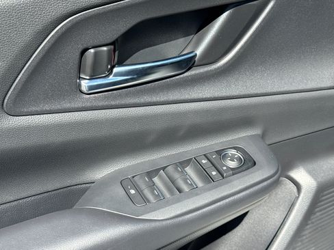 New 2026 Toyota Prius Plug-In Hybrid FWD image 30