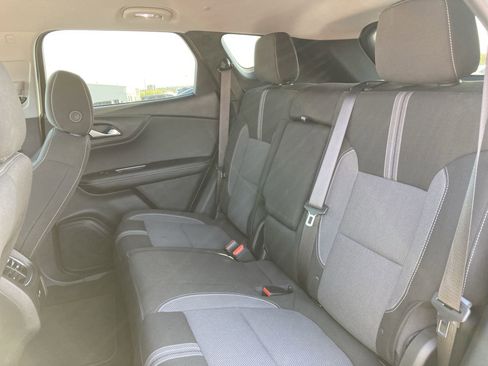 Used 2025 Chevrolet Blazer LT image 27