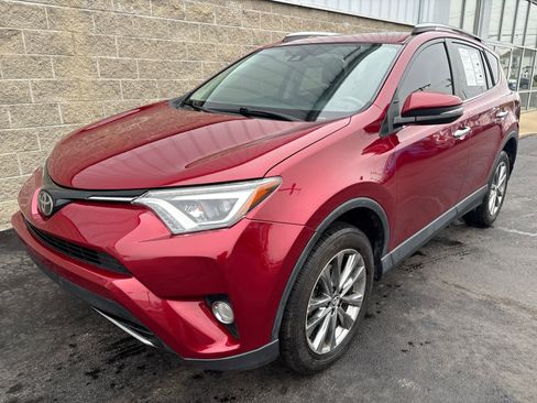 Used 2018 Toyota RAV4 Limited image 32