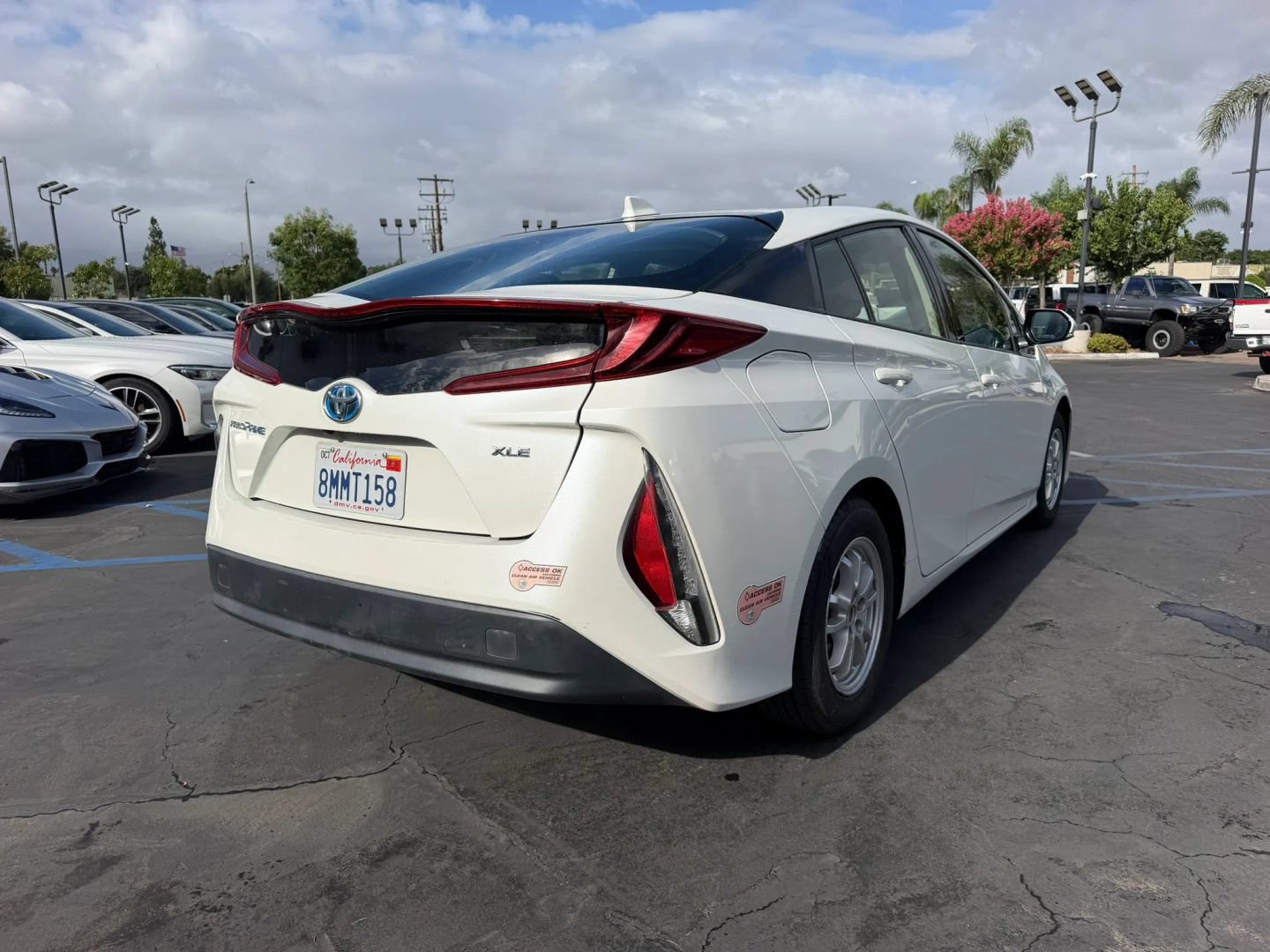 Used 2020 Toyota Prius Prime XLE FWD image 6