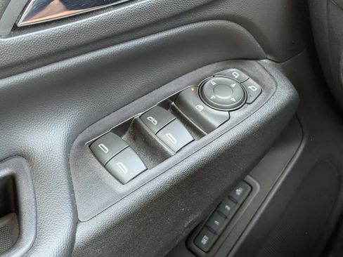 Used 2020 Chevrolet Equinox Premier AWD/4WD image 23