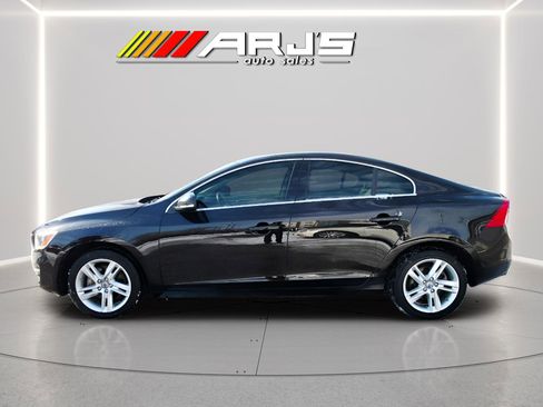 Used 2015 Volvo S60 T5 Premier w/ Convenience Package image 2