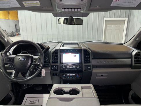 Used 2019 Ford F250 XL w/ Power Equipment Group AWD/4WD image 17