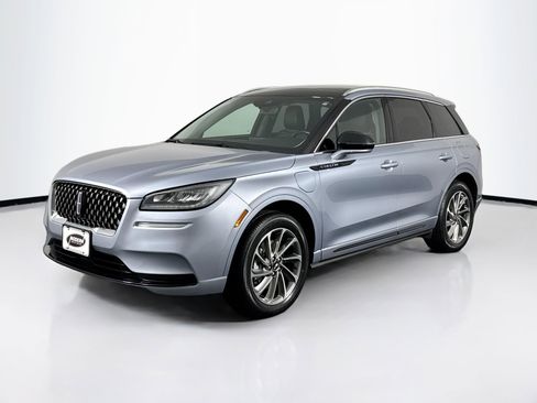 Used 2022 Lincoln Corsair Grand Touring w/ Towing Package image 6