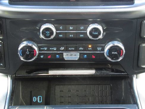 Used 2023 Ford F150 Platinum w/ Equipment Group 701A High AWD/4WD image 30