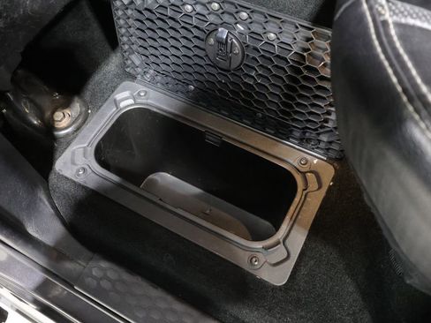 Used 2014 RAM 1500 Laramie w/ Convenience Group image 21