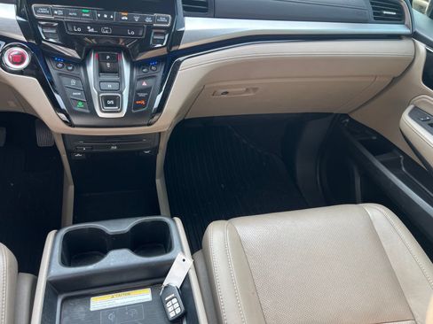 Used 2020 Honda Odyssey Elite image 35