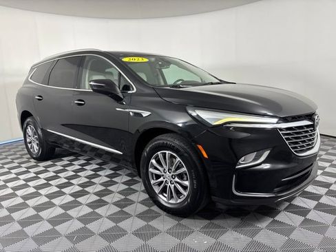 Used 2023 Buick Enclave Essence AWD/4WD image 40