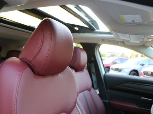 Certified 2026 MAZDA CX-50 AWD 2.5 Hybrid w/ Premium Pkg image 7
