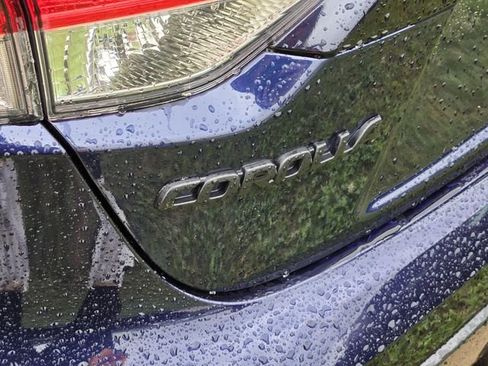 Used 2024 Toyota Corolla SE image 6