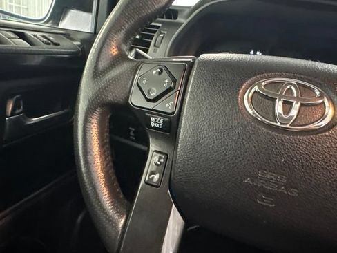 Used 2020 Toyota 4Runner TRD Off-Road Premium w/ Moonroof Package AWD/4WD image 28
