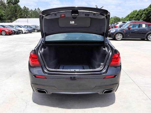Used 2014 BMW 750Li RWD image 39