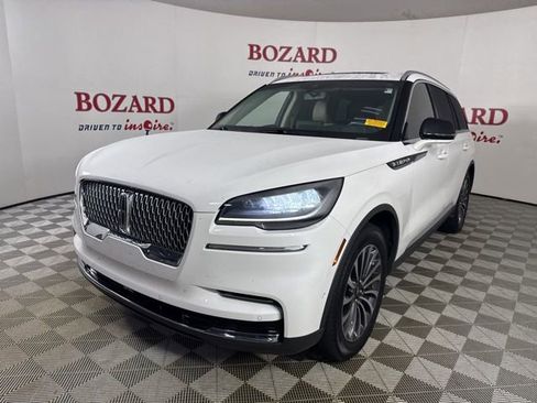 Certified 2024 Lincoln Aviator Reserve w/ Equipment Group 201A image 4