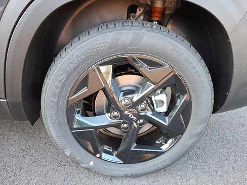 New 2026 Kia Seltos EX image 4