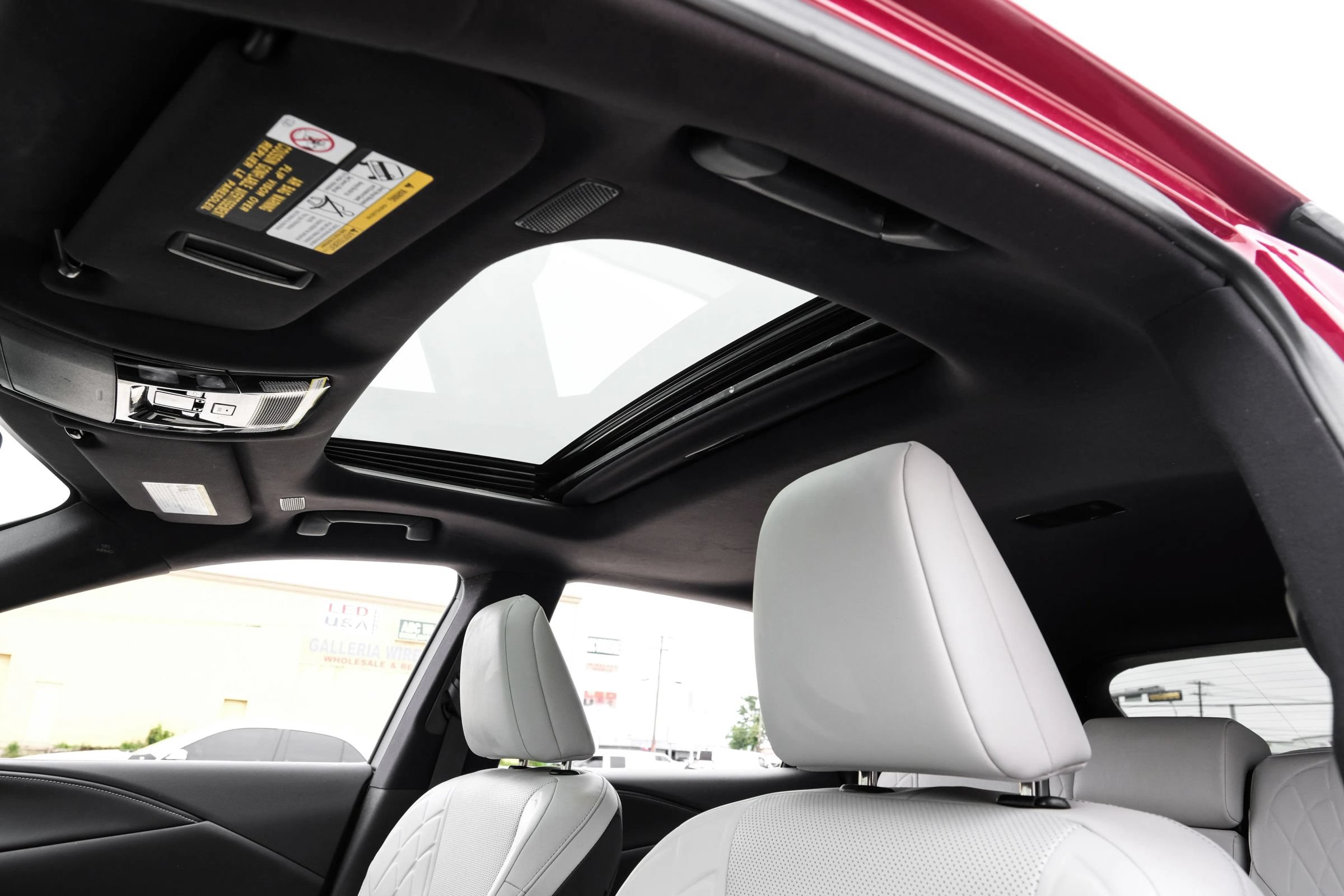 Used 2023 Lexus RX 350 Premium w/ Accessory Package FWD image 5