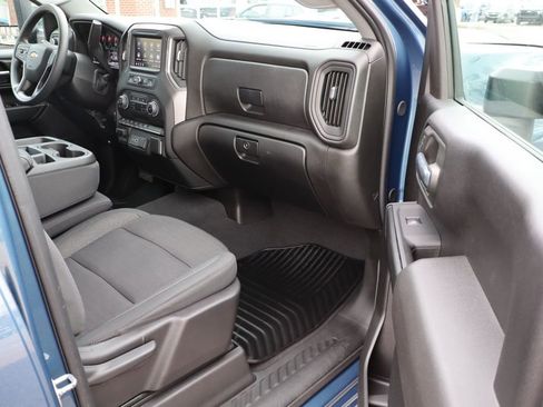 Used 2024 Chevrolet Silverado 2500 Custom w/ Custom Value Package image 47