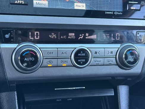 Used 2015 Subaru Outback 3.6R Limited image 18