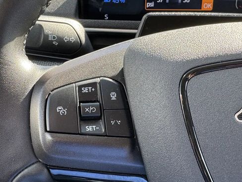 Used 2023 Ford Mustang Mach-E Select image 18