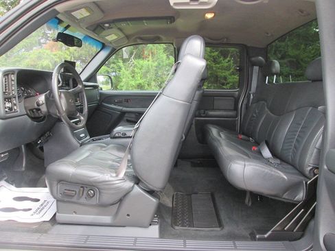 Used 2000 Chevrolet Silverado 2500 LT AWD/4WD image 30