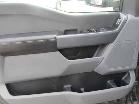 Used 2021 Ford F150 XLT w/ XTR Package image 9