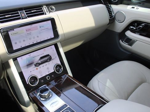 Used 2021 Land Rover Range Rover Westminster Edition image 21