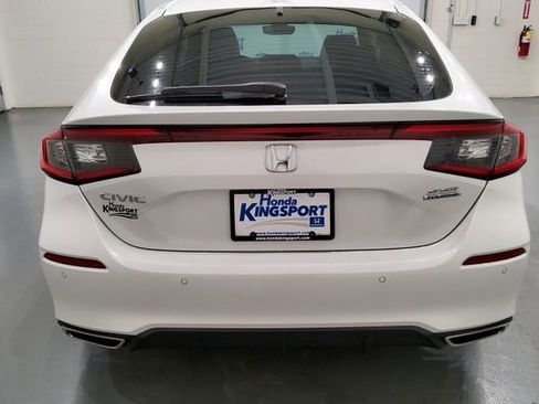 Used 2022 Honda Civic Sport Touring image 4