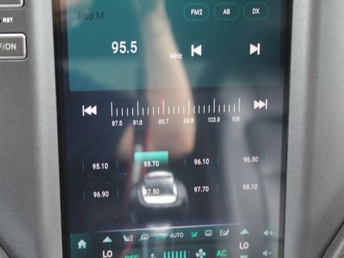 Used 2018 Ford Mustang Premium RWD image 12