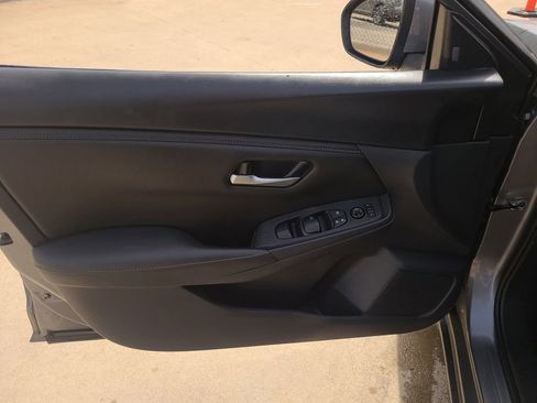 Certified 2024 Nissan Sentra SV image 17