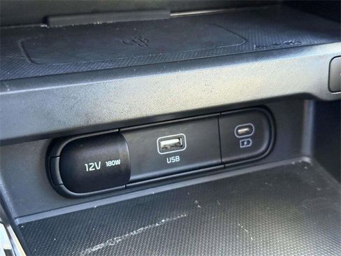 Used 2023 Kia Soul EX image 25