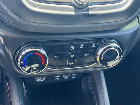 Certified 2023 Chevrolet TrailBlazer LS FWD image 27