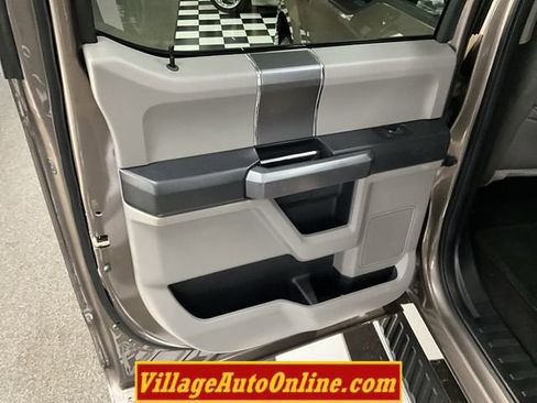 Used 2018 Ford F150 XLT w/ Equipment Group 302A Luxury image 25