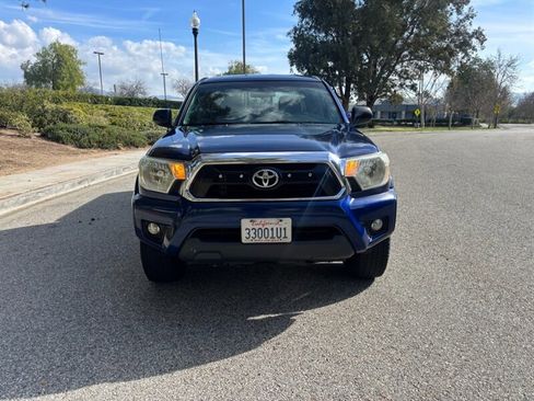 Used 2015 Toyota Tacoma PreRunner w/ SR5 Package image 7