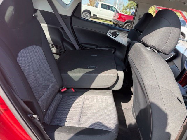 Used 2024 Kia Soul LX w/ Option Group 015 FWD image 30