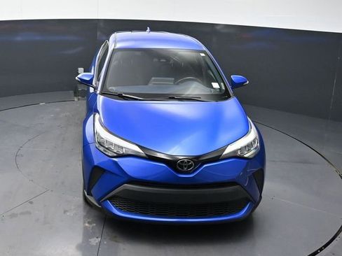 Used 2021 Toyota C-HR XLE image 11