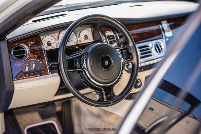 Used 2013 Rolls-Royce Ghost RWD image 48