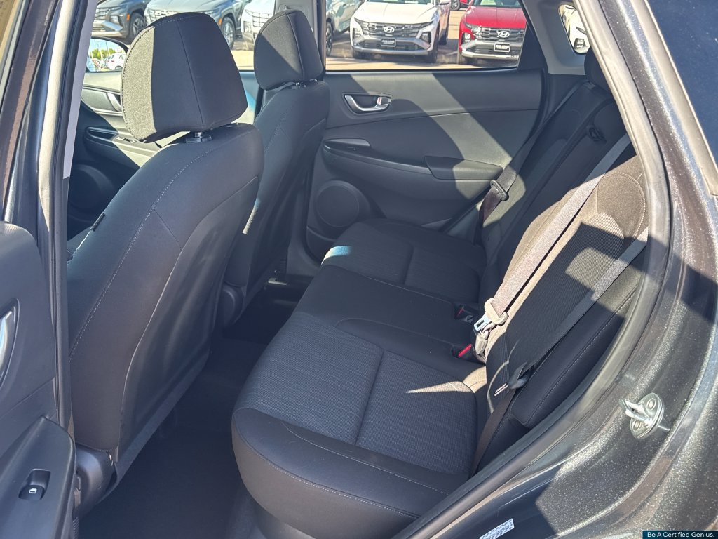 Certified 2022 Hyundai Kona SEL w/ Convenience Package AWD/4WD image 32