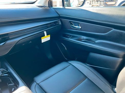 Used 2025 Nissan Murano SV image 10