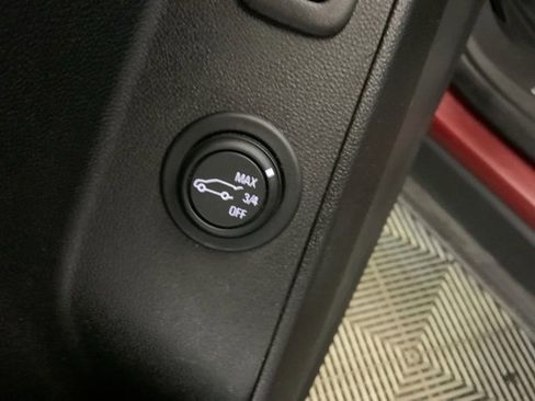 Used 2018 Chevrolet Equinox Premier image 26