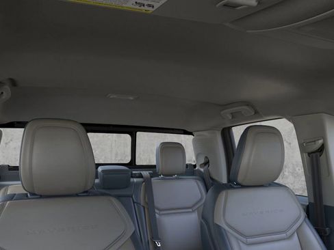 New 2025 Ford Maverick Lariat w/ 4K Tow Package image 15