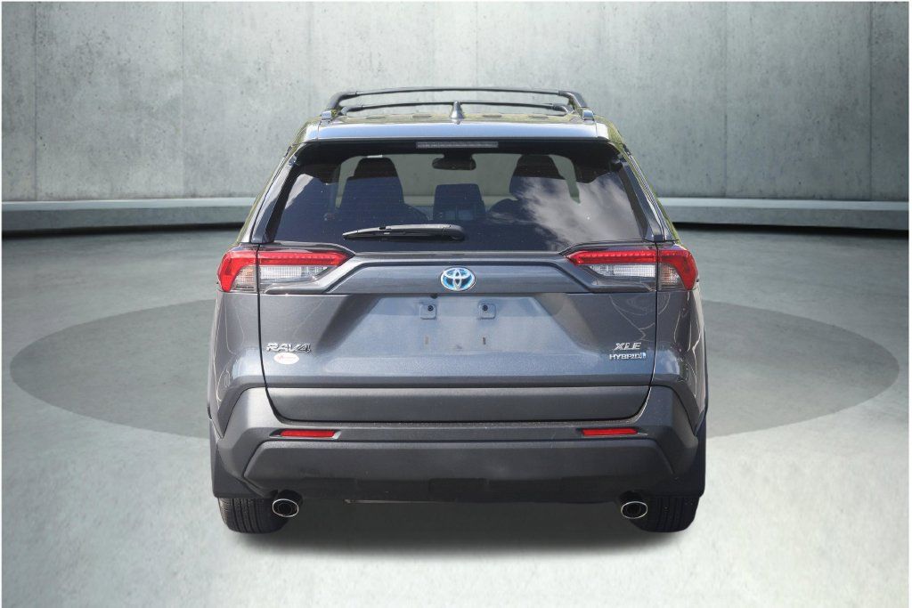 Used 2021 Toyota RAV4 XLE w/ Convenience Package AWD/4WD image 26
