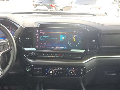 Used 2025 Chevrolet Silverado 2500 LT w/ Trail Boss Package AWD/4WD image 16