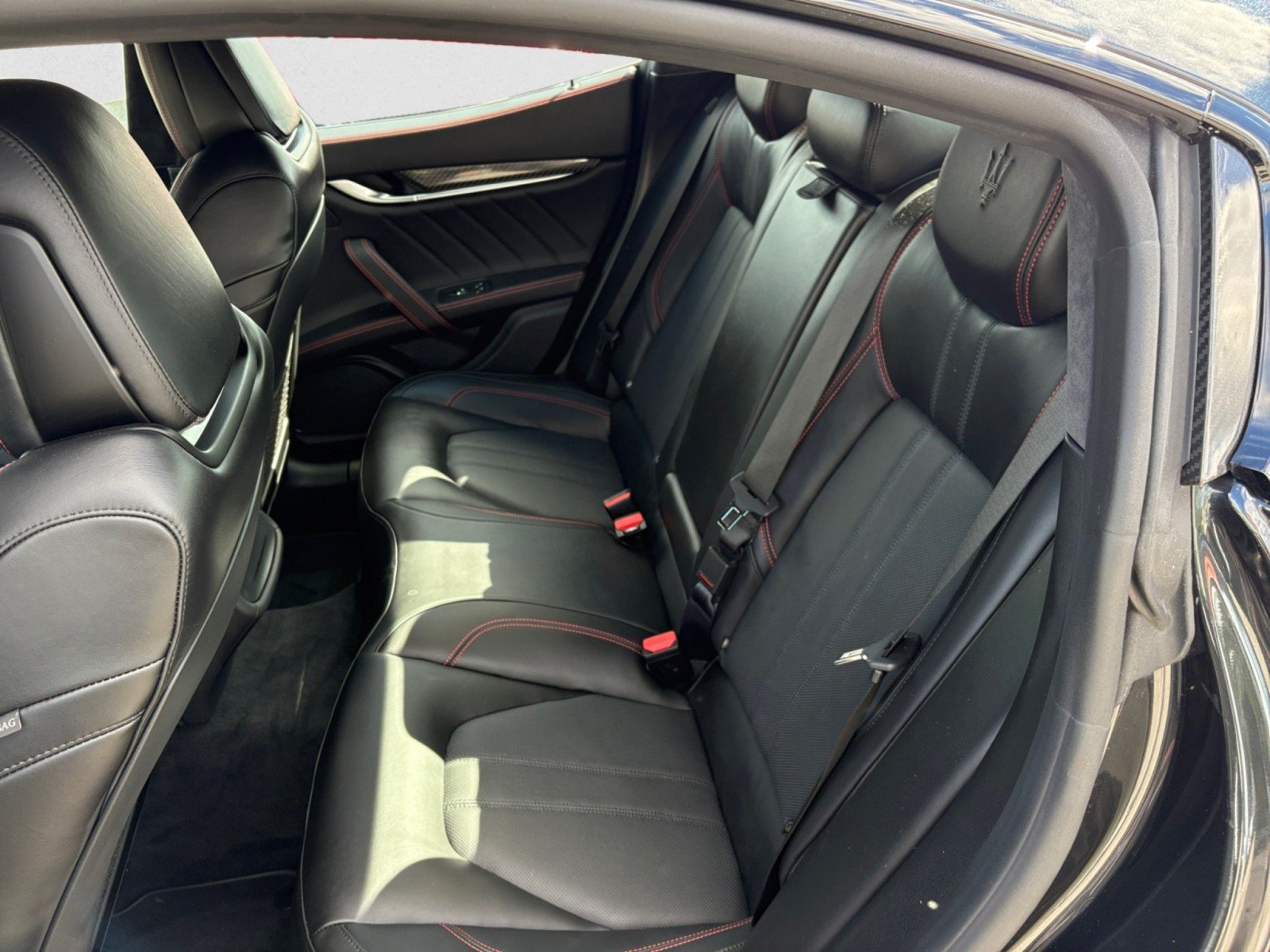 Used 2023 Maserati Ghibli Modena Q4 AWD/4WD image 18