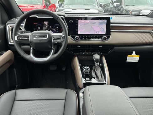 New 2026 GMC Canyon Denali AWD/4WD image 7