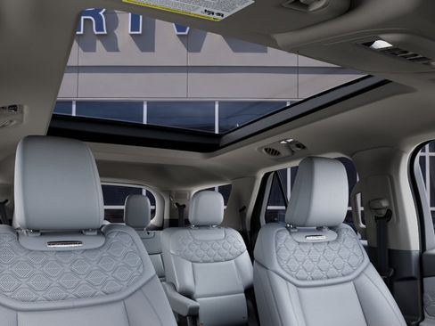 New 2027 Ford Explorer Platinum AWD/4WD image 22
