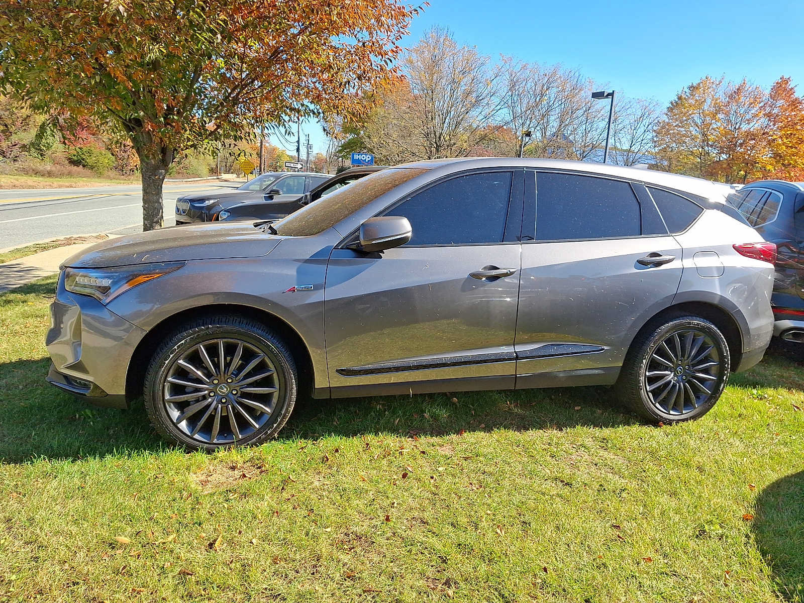 Used 2023 Acura RDX w/ Advance Package AWD/4WD image 4