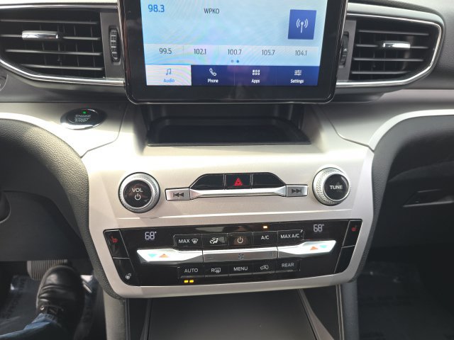 Used 2020 Ford Explorer XLT w/ Equipment Group 202A AWD/4WD image 19