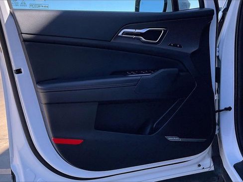 Used 2023 Kia Sportage SX Prestige image 23