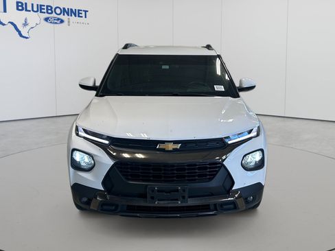 Used 2022 Chevrolet TrailBlazer ACTIV w/ Technology Package FWD image 2