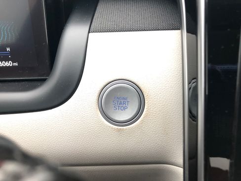 Certified 2023 Hyundai Tucson Limited AWD/4WD image 19