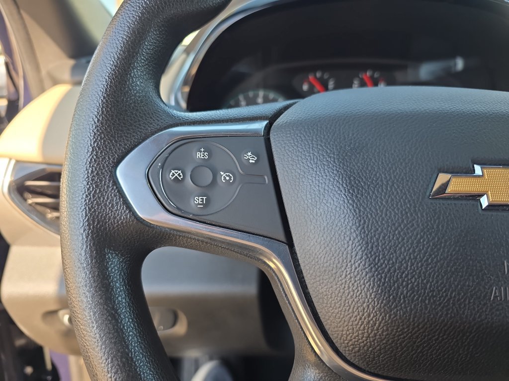 Used 2023 Chevrolet Traverse LS w/ Safety Package FWD image 19